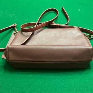 Elegant Mauve Leather Crossbody Bag